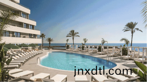 成(cheng)功的酒店(dian)裝飾(shi)，離(li)不開匠心的(de)設(she)計